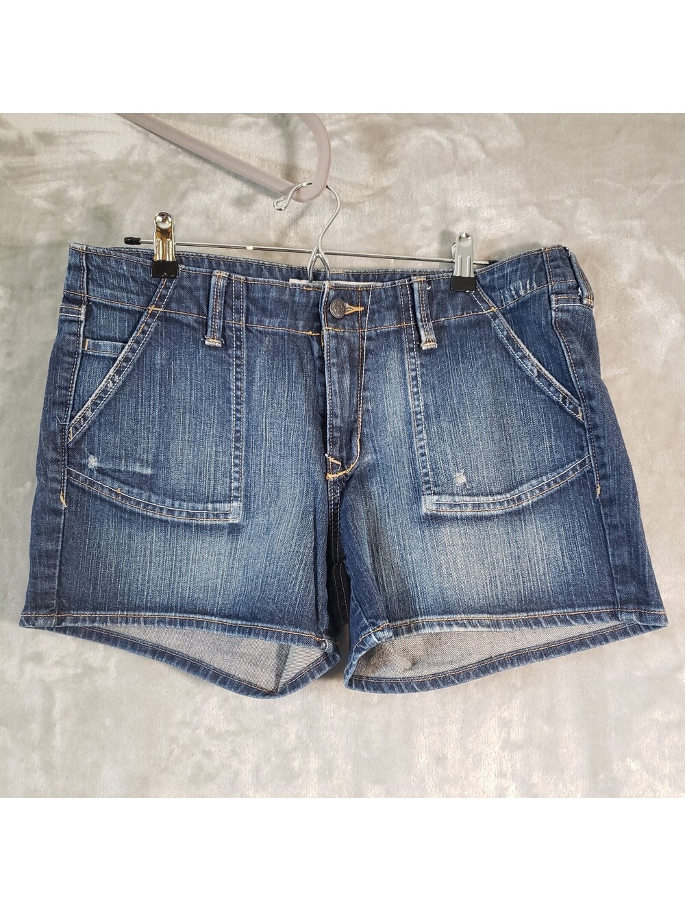 Old Navy Women's Size 12 Denim Jean Shorts 99% Cotton 1% Spandex